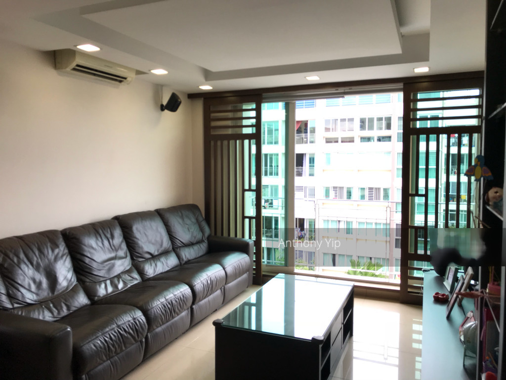 The Esparis (D18), Condominium #191767232